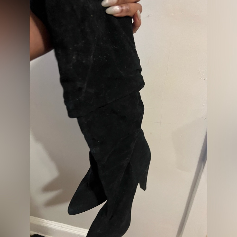 Sexy knee high black suede boot
